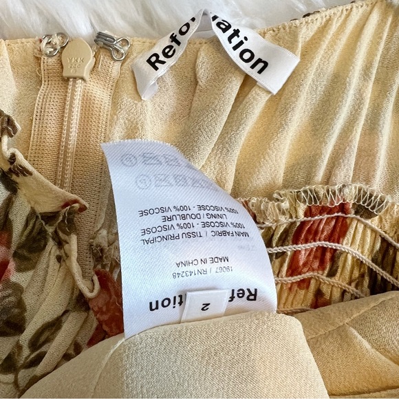 Reformation Embry Dress in Varenna - Picture 10 of 10